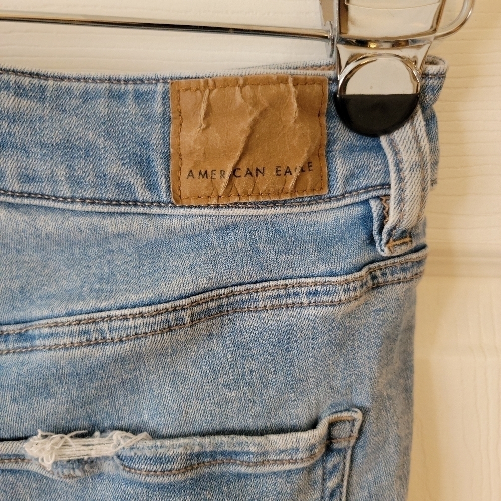 American Eagle 4 High Rise Denim Shorts Shortie Distressed - Picture 9 of 9